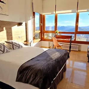 Artxanda Bilbao, Parking Gratuito En El Exterior Junto Al (adults Only) Hotel